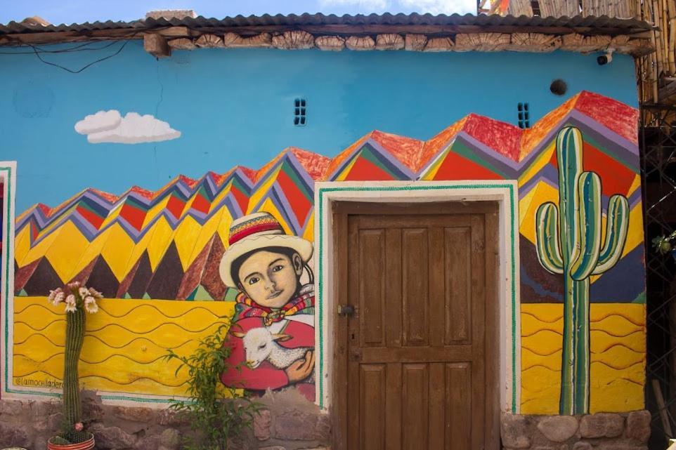 Giramundo Hostel Humahuaca Buitenkant foto