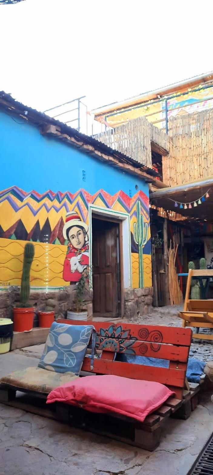 Giramundo Hostel Humahuaca Buitenkant foto