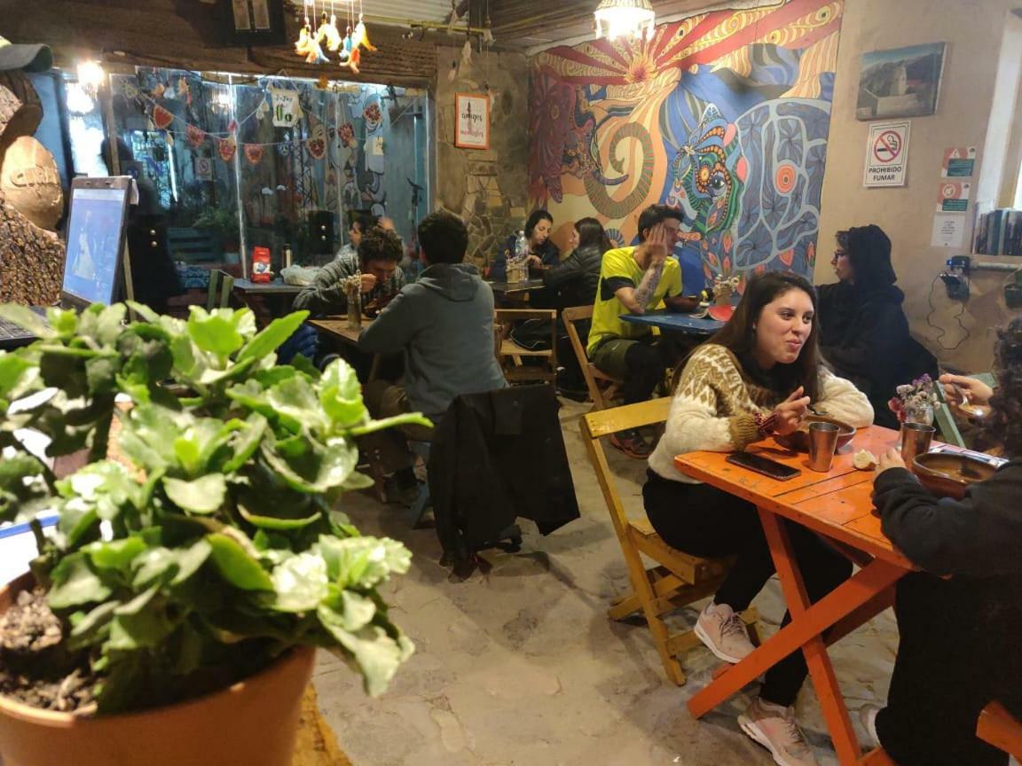 Giramundo Hostel Humahuaca Buitenkant foto